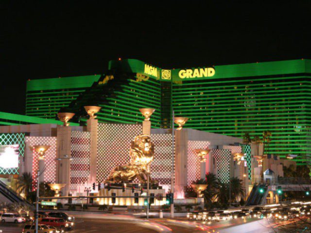 18 VISITAR EL MGM 