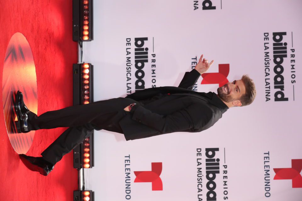 PREMIOS BILLBOARD DE LA MòSICA LATINA 2020 -- Pictured: Kendo Kaponi on the red carpet at the BB&T Center in Sunrise, FL on October 21, 2020 -- (Photo by: Aaron Davidson/Telemundo)