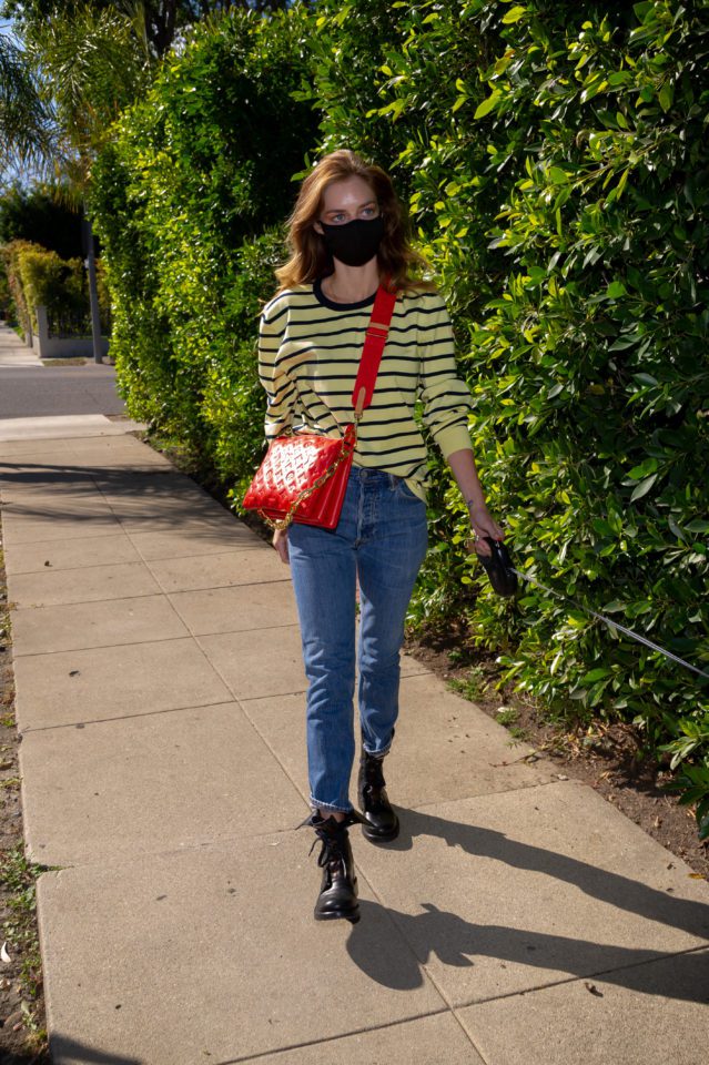 LOS ANGELES, CALIFORNIA - FEBRUARY 19: Actress Samara Weaving seen walking her dog on February 19, 2021 in Los Angeles, California. (Photo by John Sciulli/WireImage)