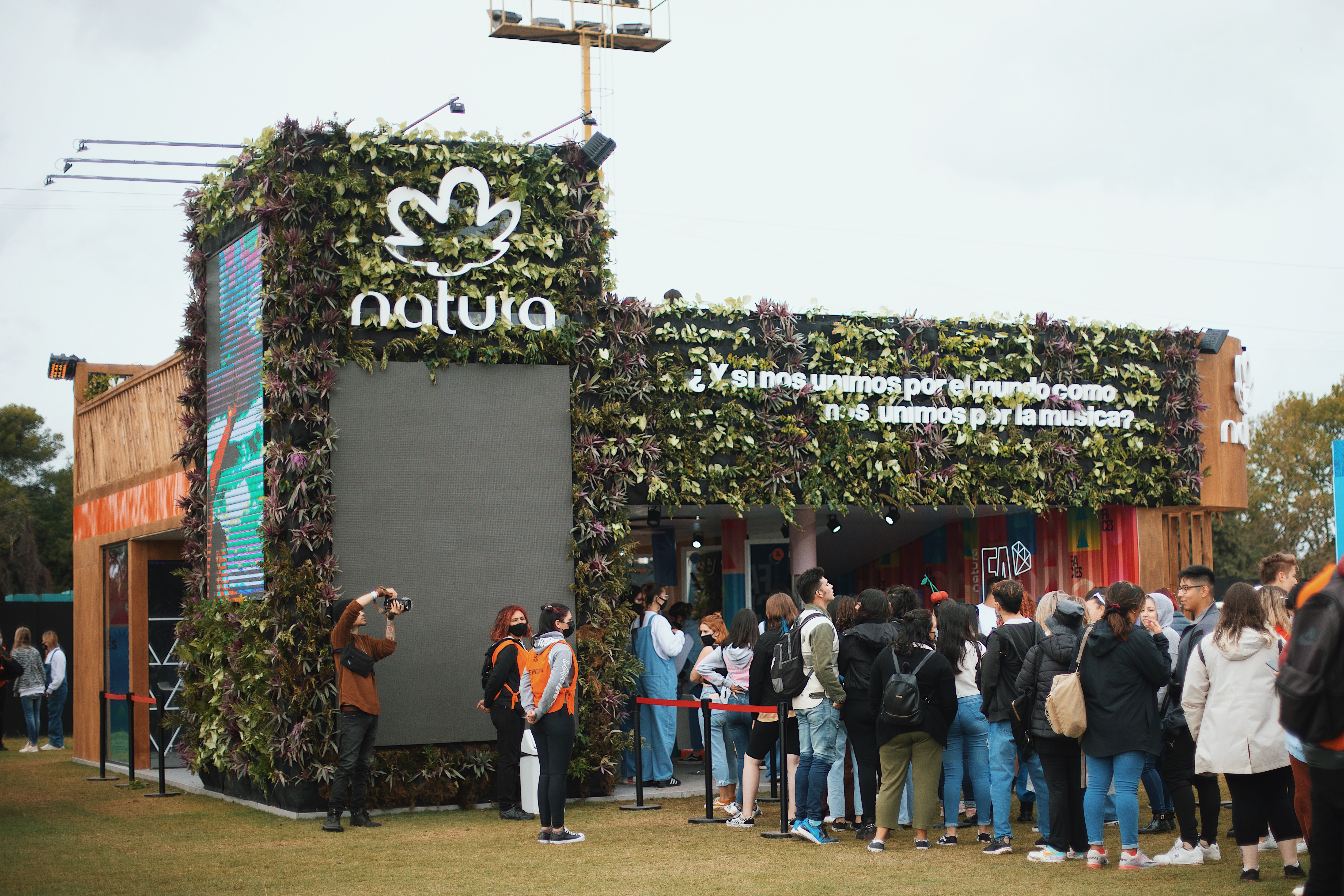 LAS ROSAS  - NATURA EN LOLLAPALOOZA: DIVERSIDAD Y  SUSTENTABILIDAD