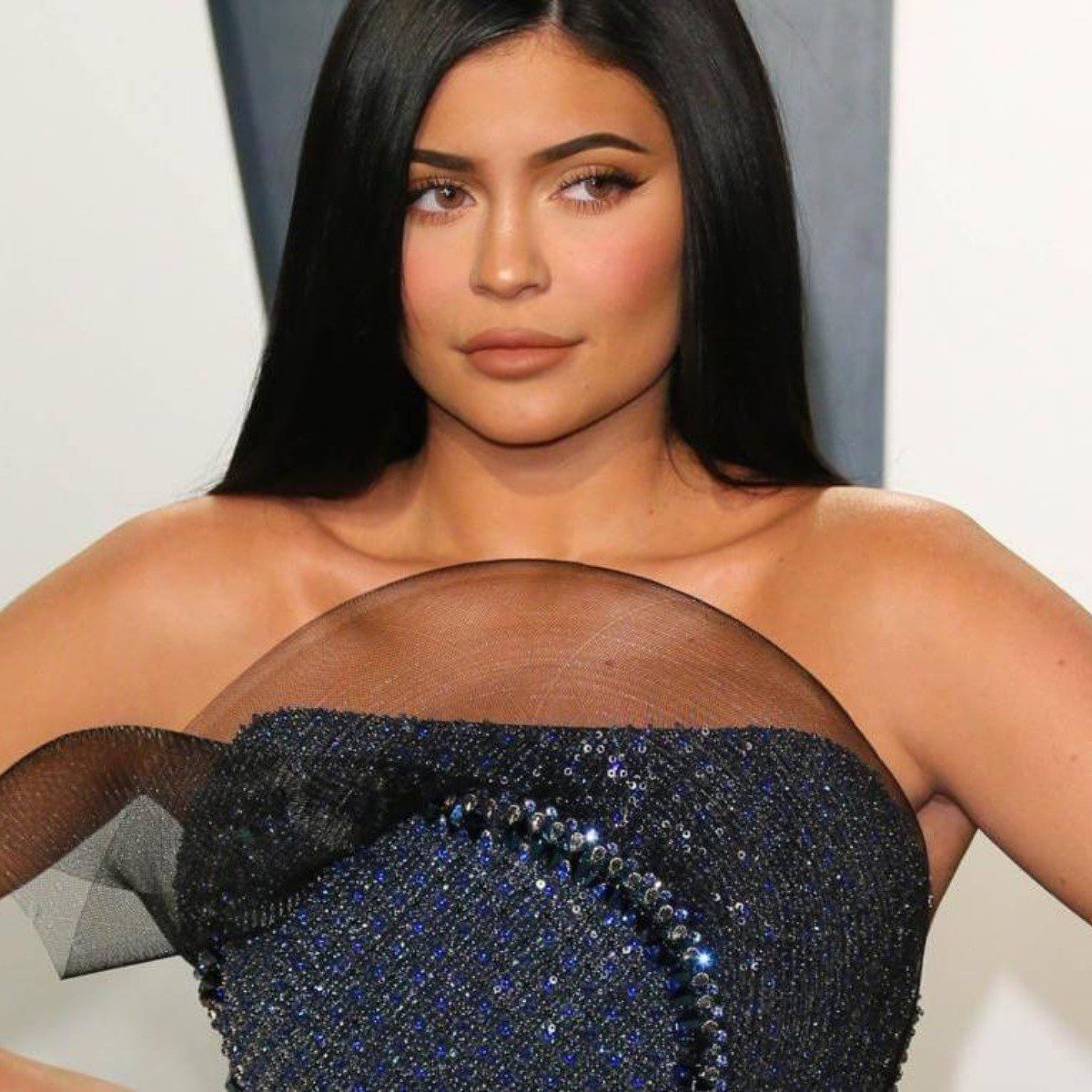 LAS ROSAS  - ¿KYLIE JENNER PODRÍA ESTAR EMBARAZADA?