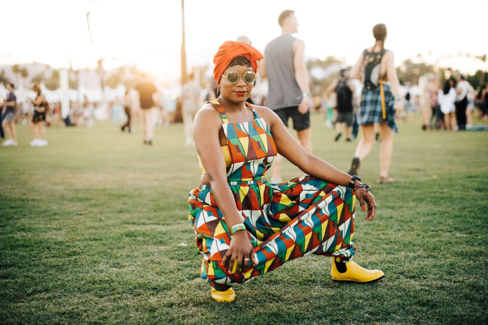 INDIO, CALIFORNIA - APRIL 14: Festivalgoer street style at The 2019 Coachella Valley Music And Arts Festival - Weekend 1 on April 14, 2019 in Indio, California. Matt Winkelmeyer/Getty Images for Coachella/AFP